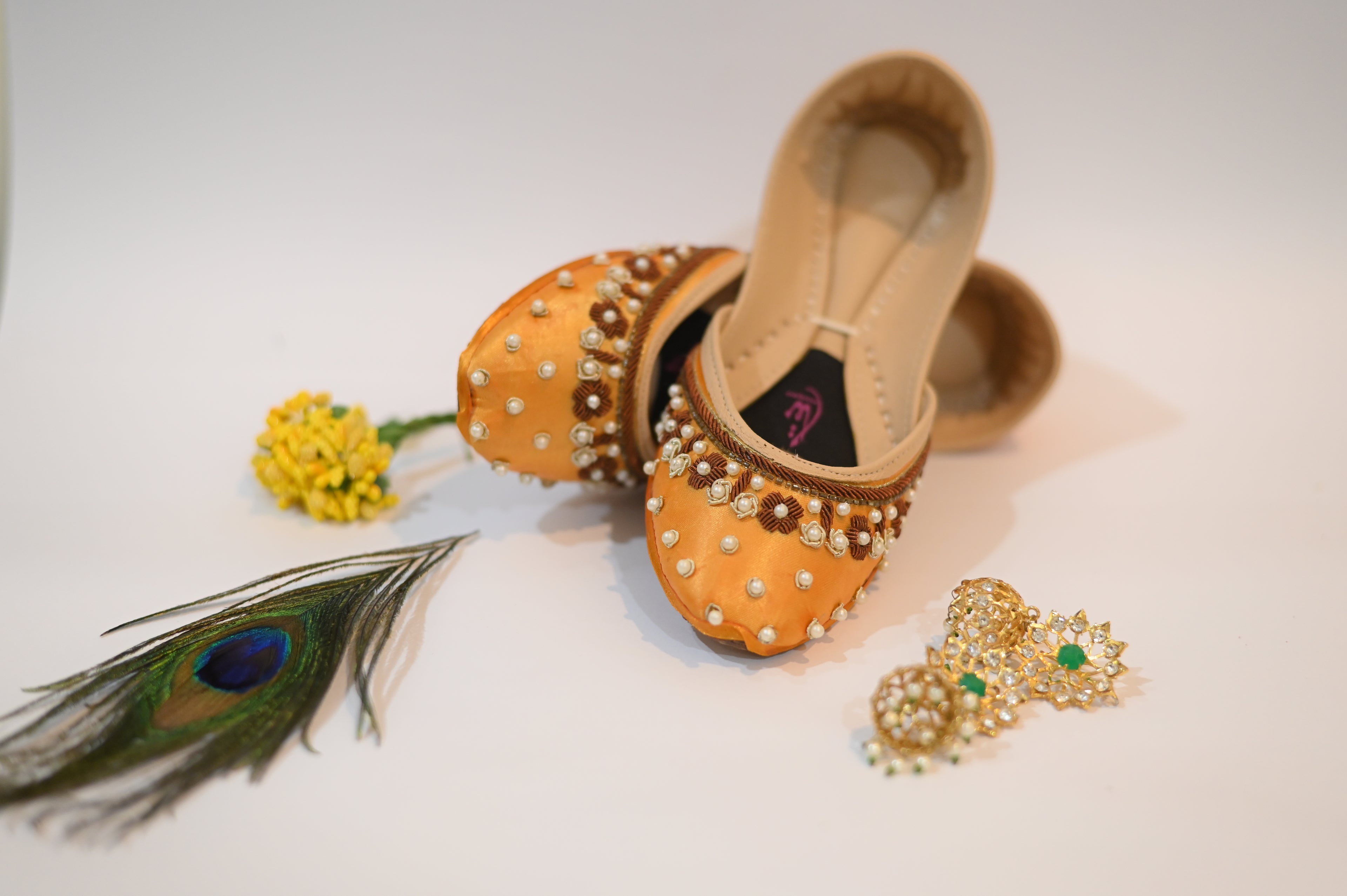 MQ/116:- Mehndi Raat