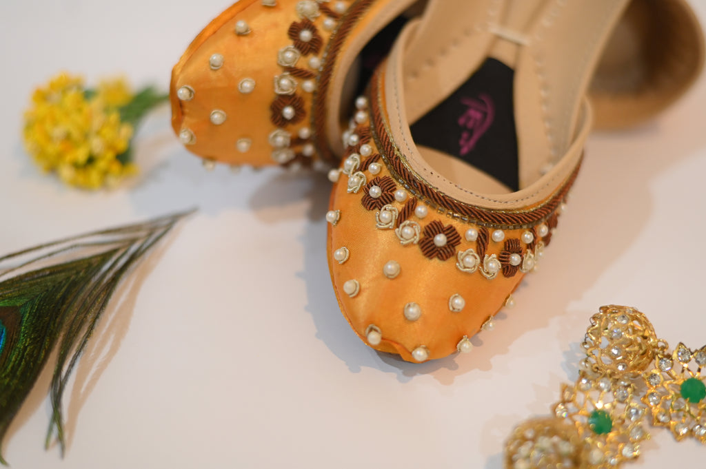 MQ/116:- Mehndi Raat