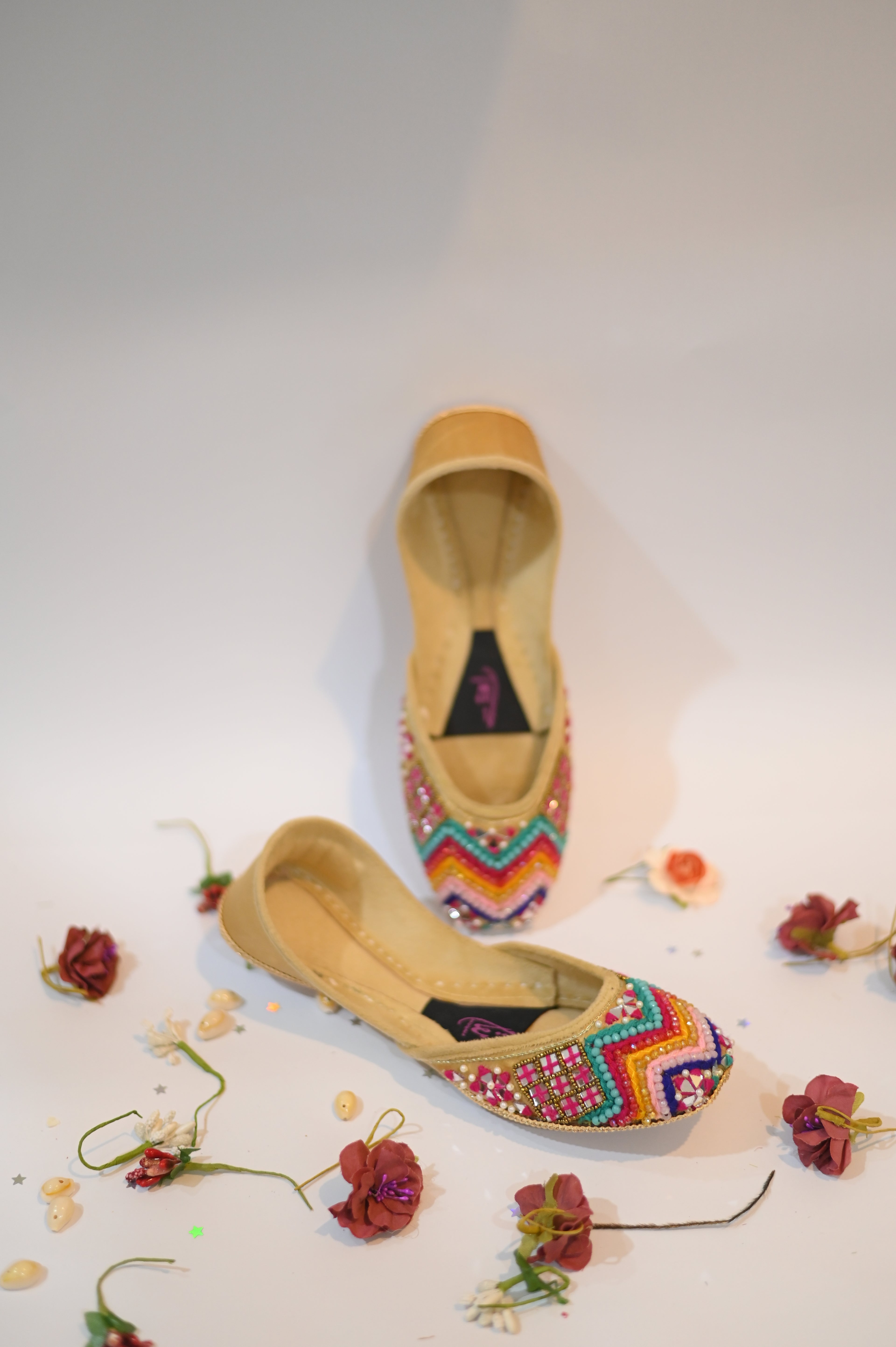 MQ/108:- Rang Mahal