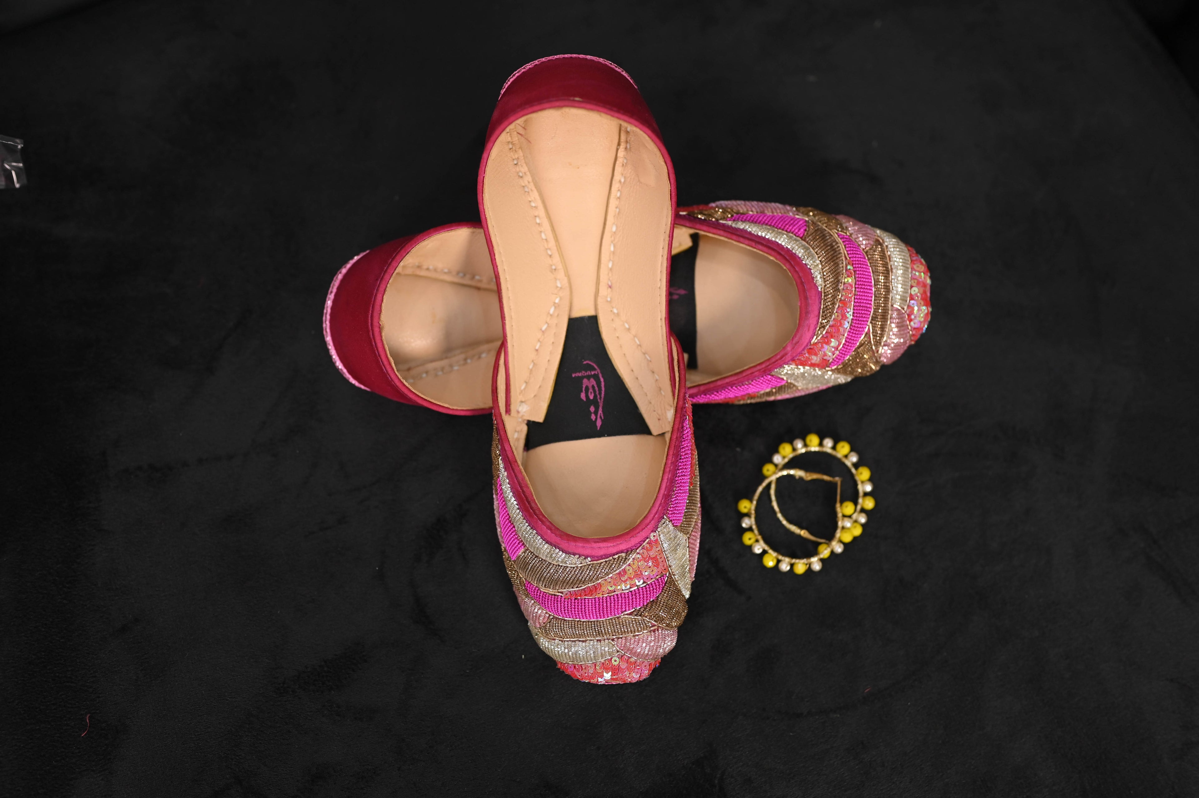 MQ/102:- ShockingPink