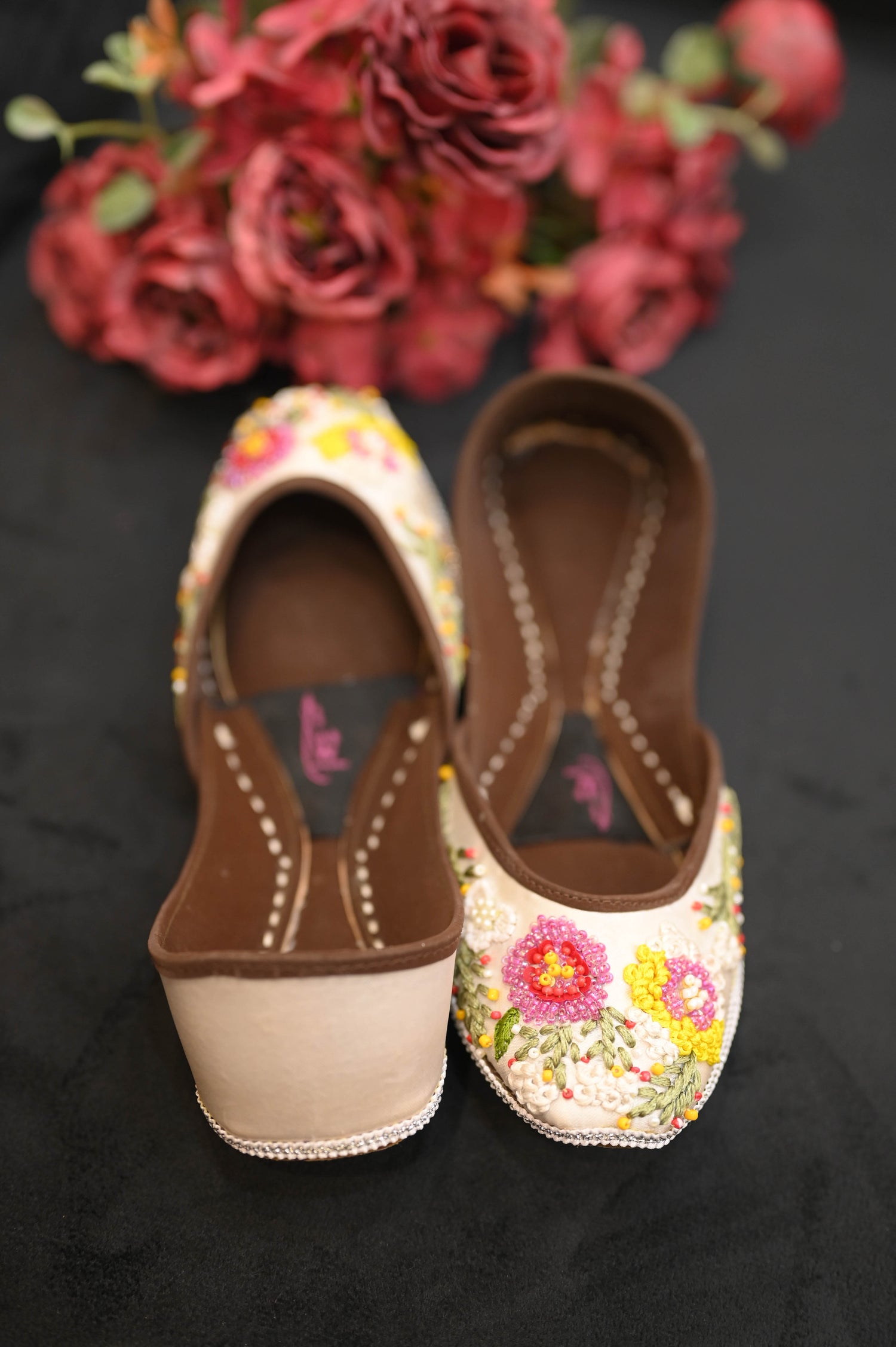 White Multi Embroidery Khussa