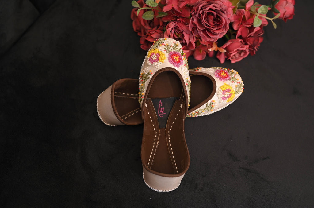 MQ/127/A:- Multi Embroidery