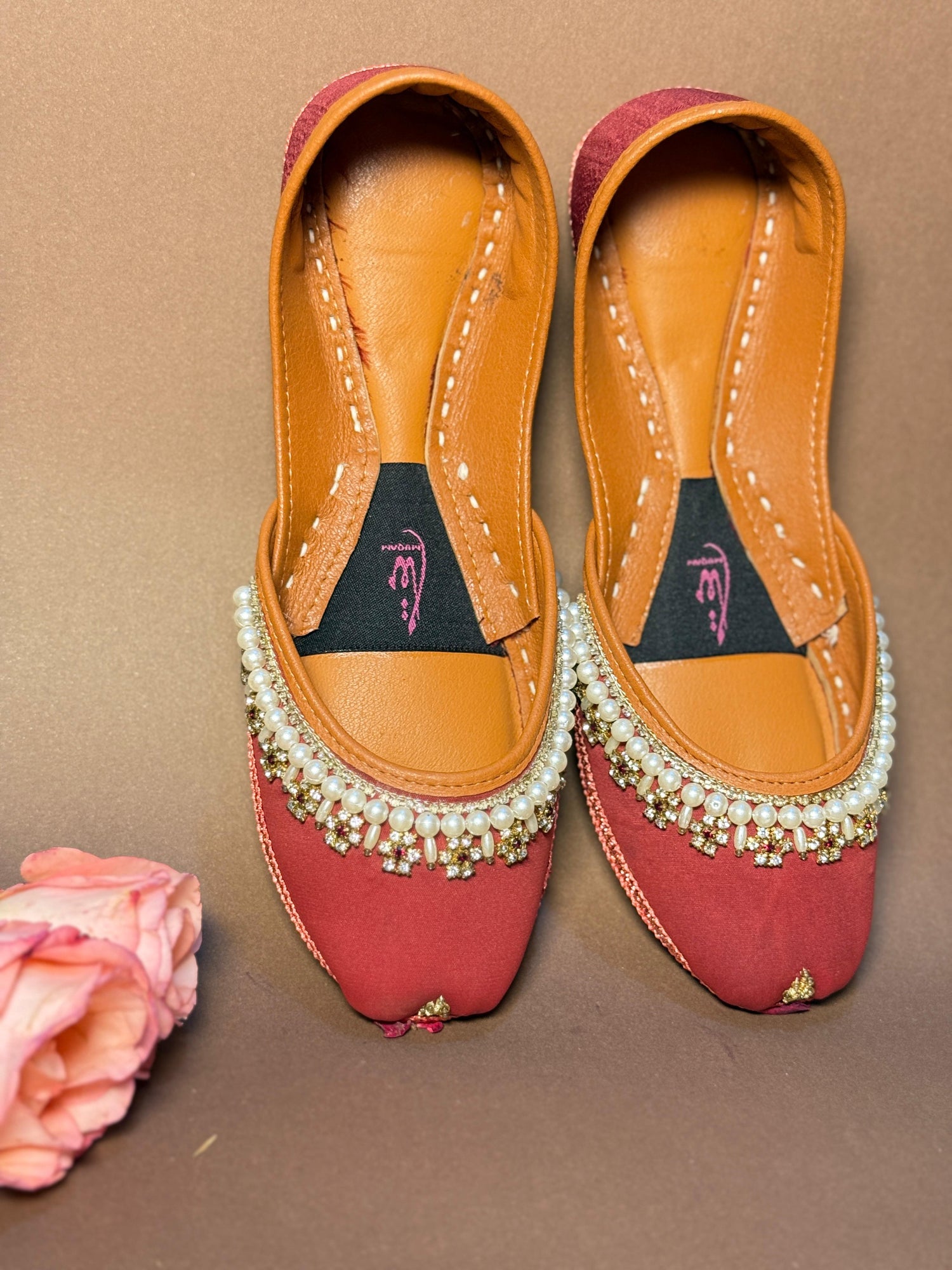 MQ/105/B:- Simple Look