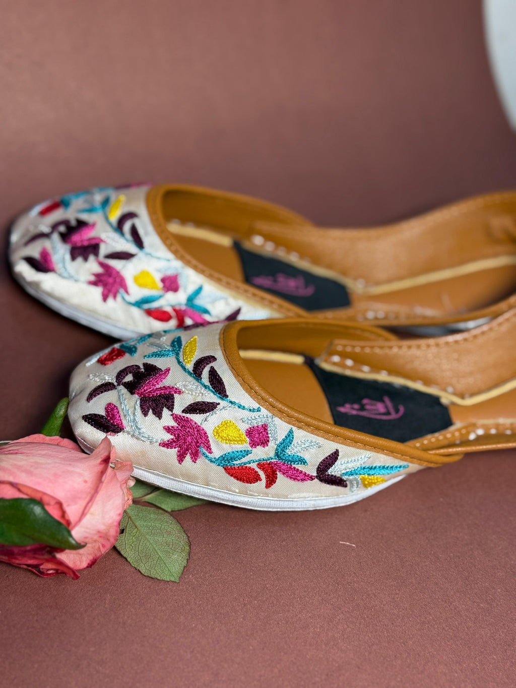MQ/137:- Multi Embroidery