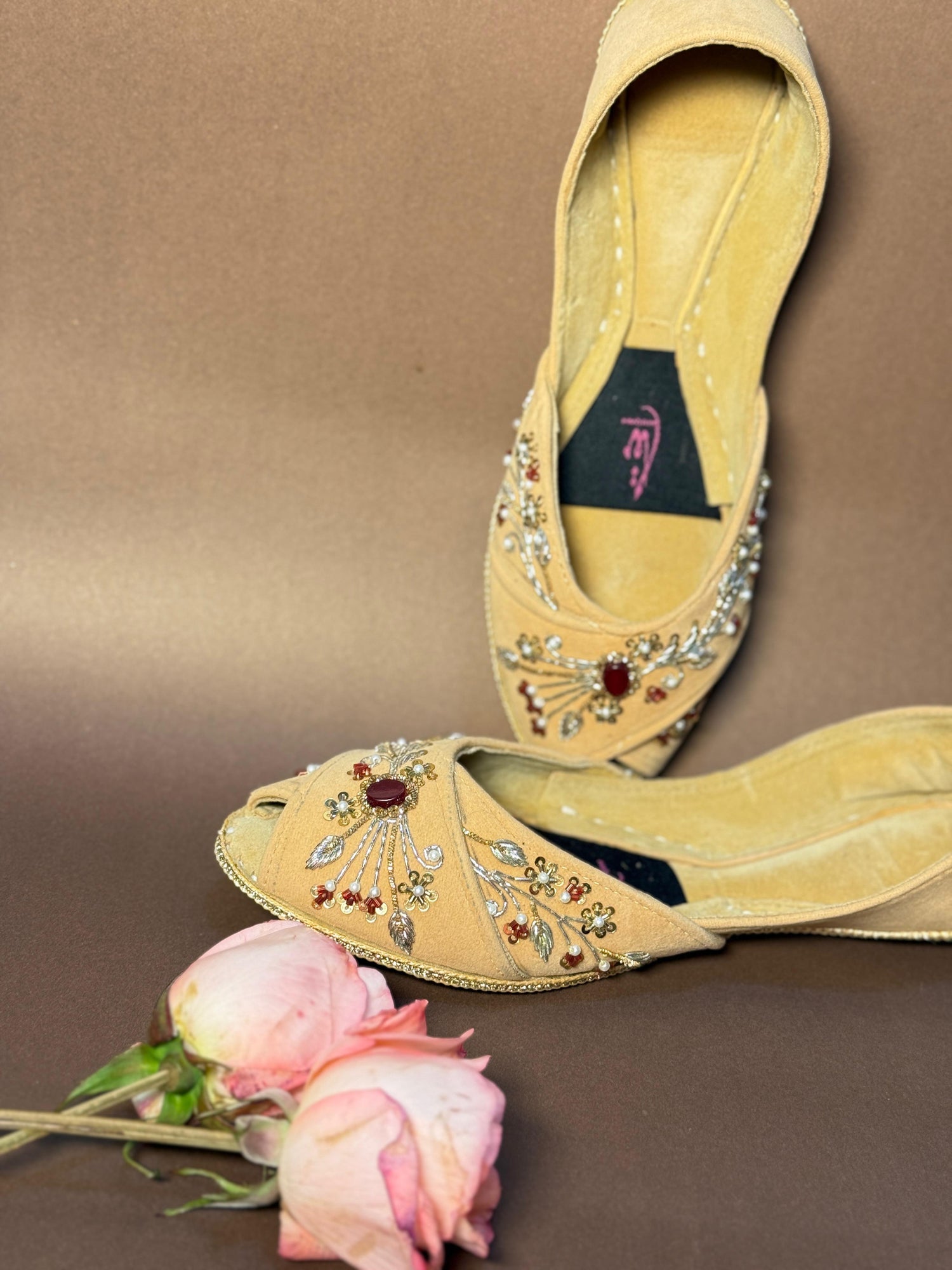 MQ/140/B:- Skin Beauty