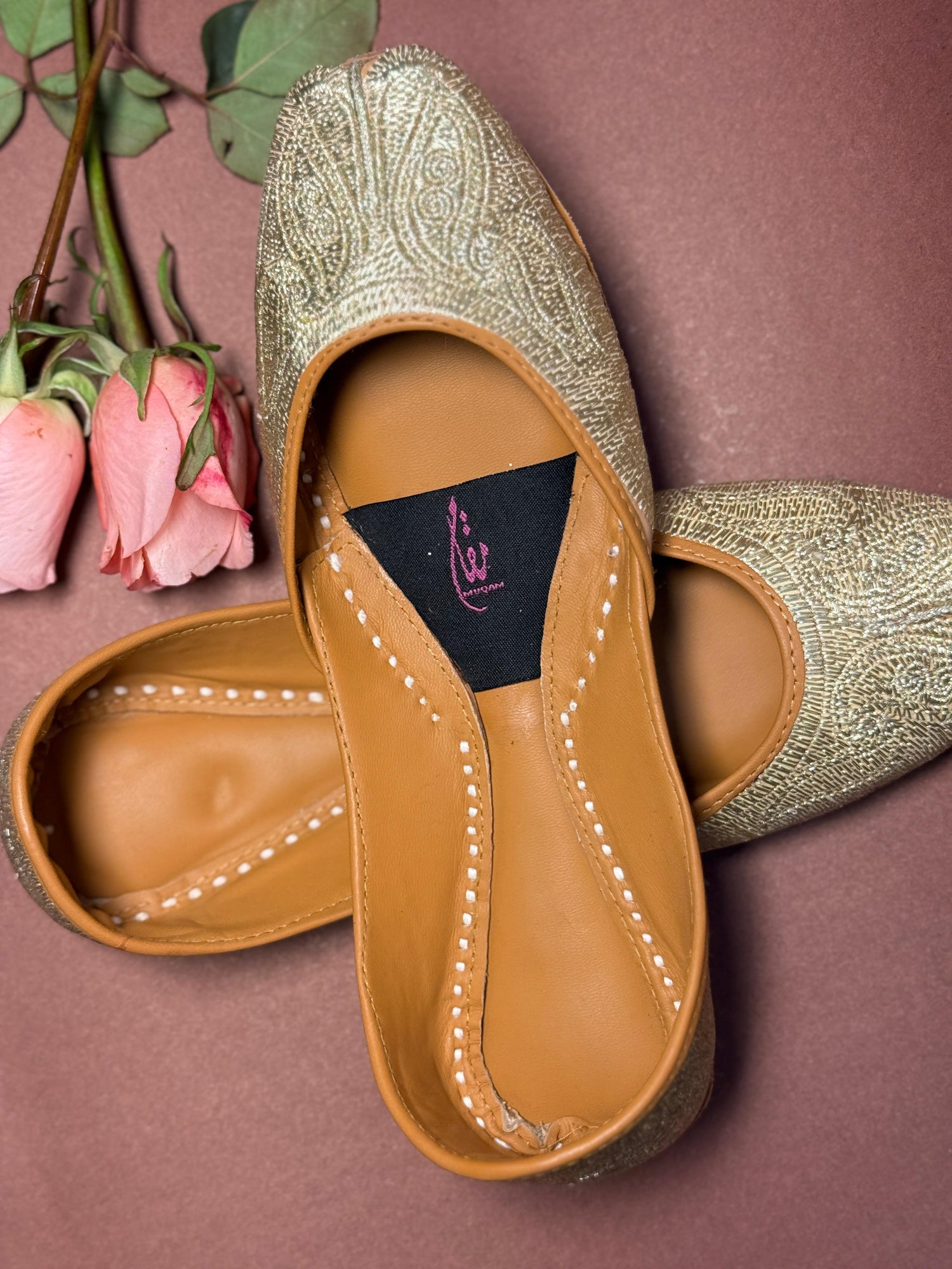 MQ/1001/B:- Golden Tilla